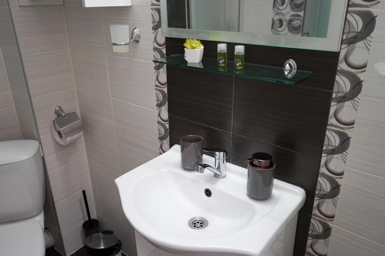 Comfortable 2Br Urban Getaway In City Center Plovdiv Exterior foto