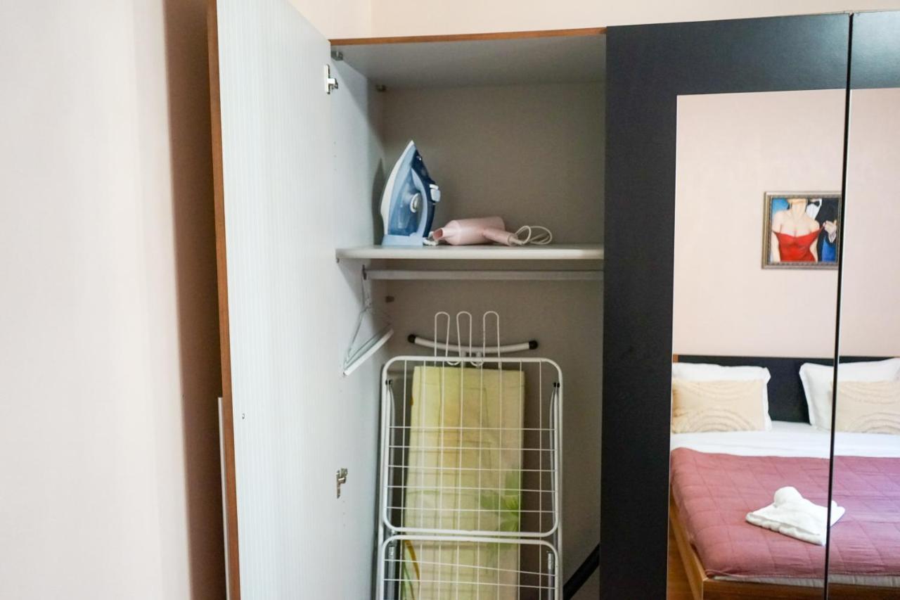 Comfortable 2Br Urban Getaway In City Center Plovdiv Exterior foto
