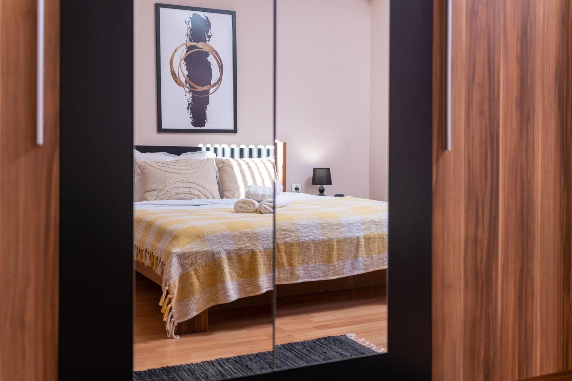 Comfortable 2Br Urban Getaway In City Center Plovdiv Exterior foto