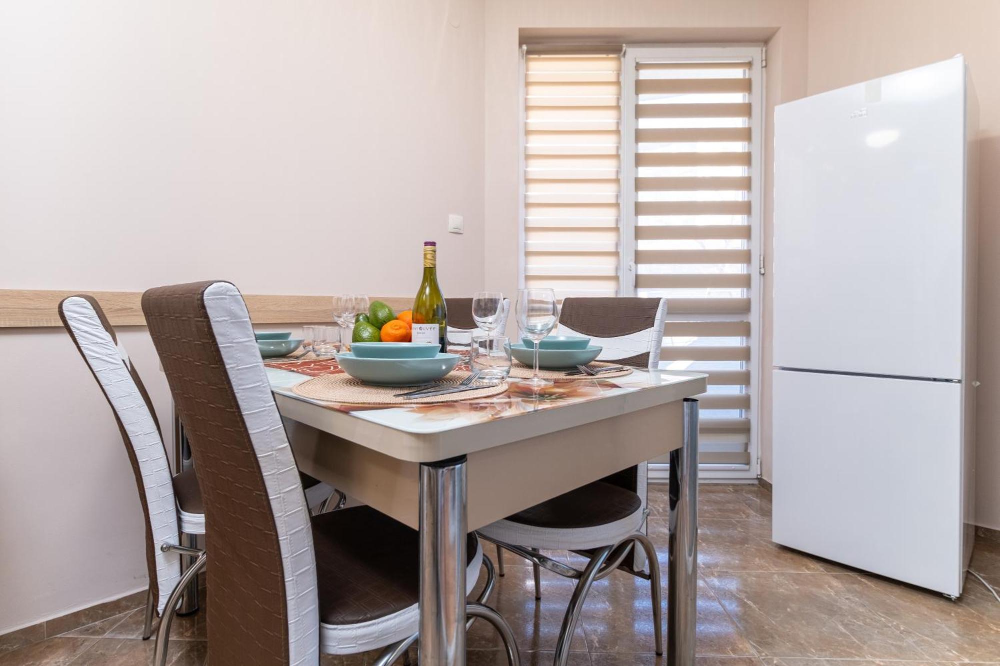 Comfortable 2Br Urban Getaway In City Center Plovdiv Exterior foto