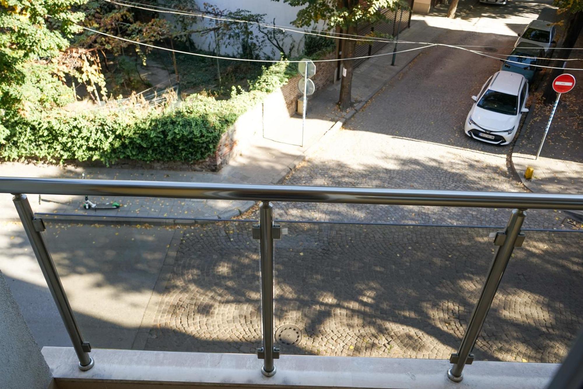 Comfortable 2Br Urban Getaway In City Center Plovdiv Exterior foto